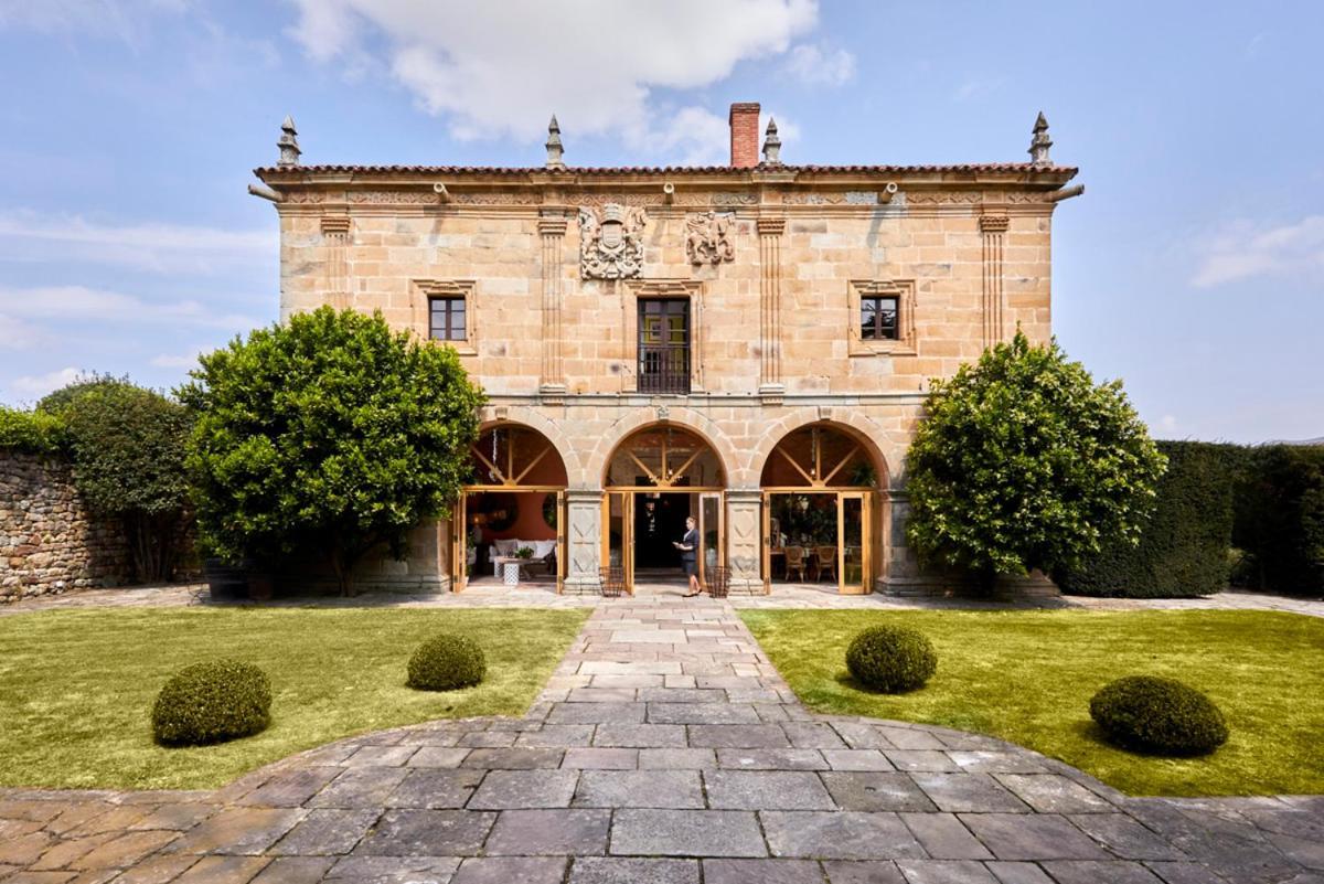 Helguera Palacio Boutique & Antique Vargas Buitenkant foto